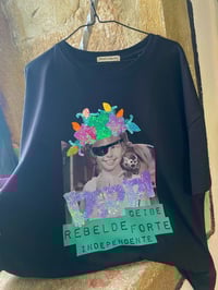 Image 2 of Camiseta PIPPI negra bordada a man. Talla ÚNICA!