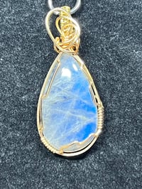 Blue Labadorite in 12k Gold 