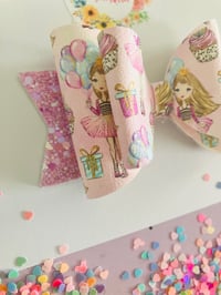 Image 2 of Girls party bow 