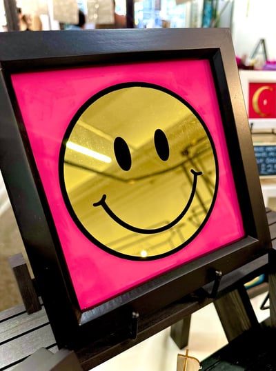 Image of Medium smiley 