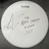 Signed snare head