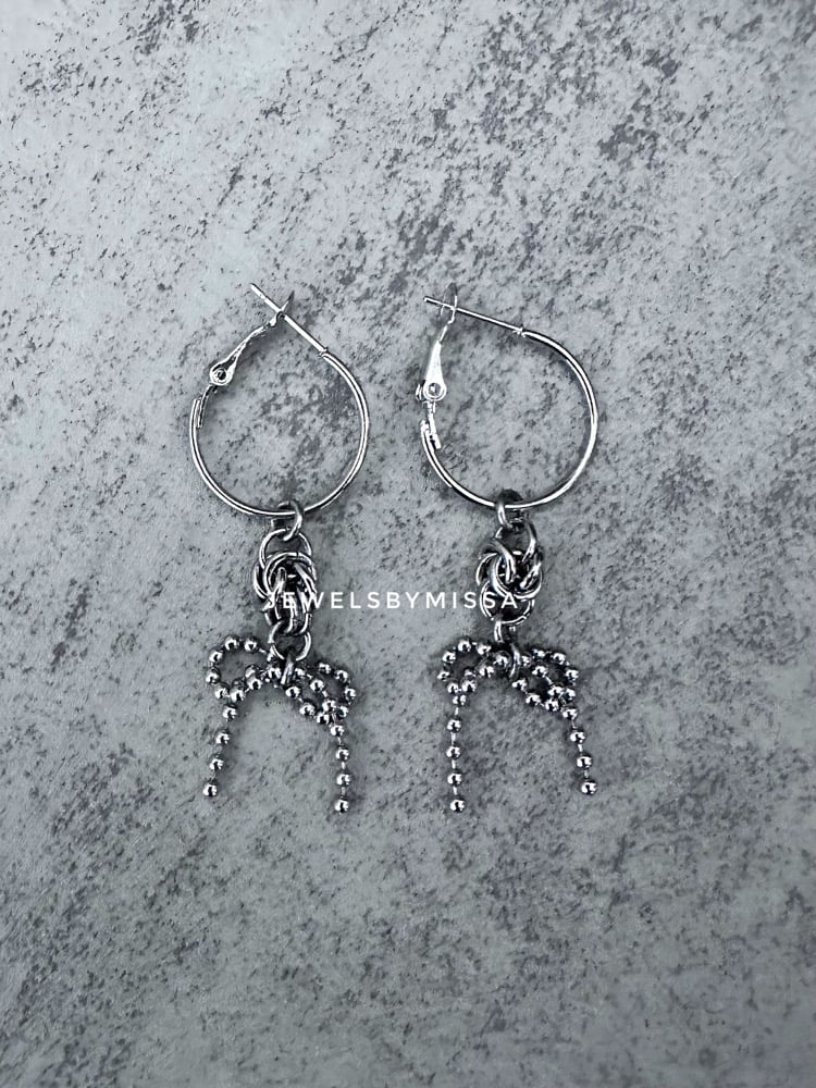 Image of Lunar Links