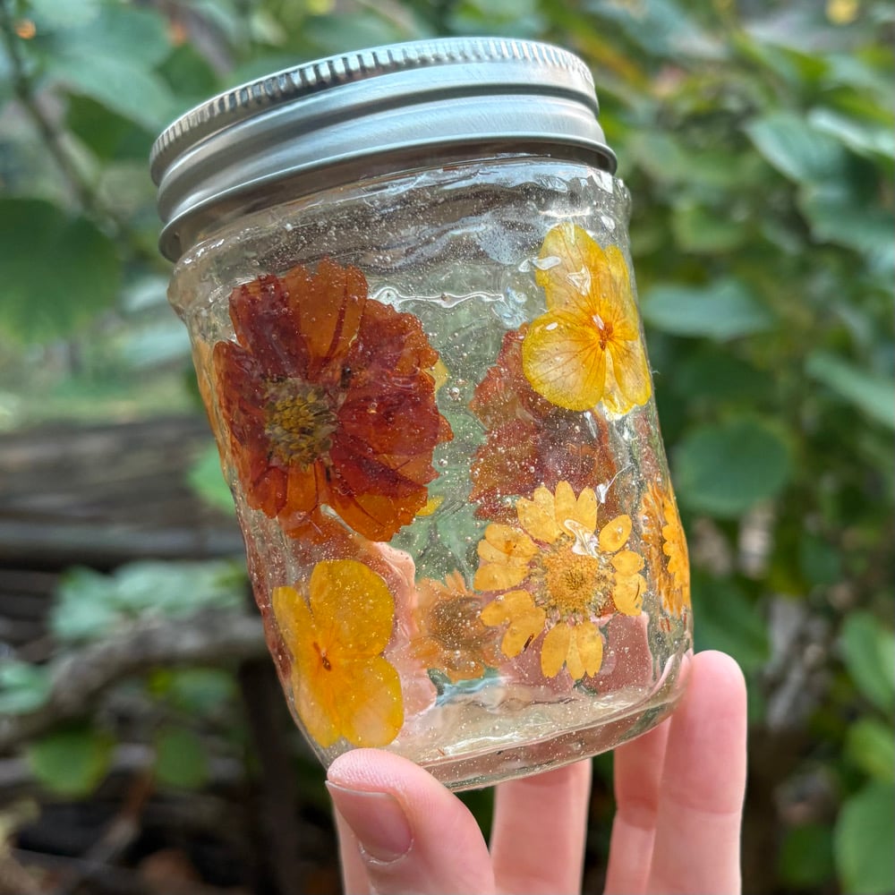 Image of floral 8oz orange jar