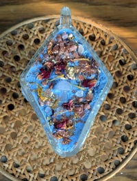 Image 3 of Pour Princess Glass 