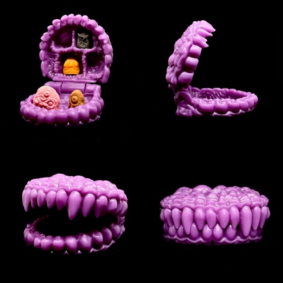 Image of The Devil’s Dentures 4 (GID)