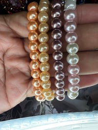 Image 2 of Pearl solid colors bracelets 