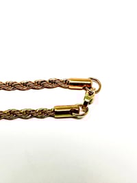 Image 3 of Nova 3mm gold