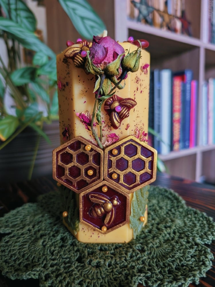 Image of Hexagon Pillars (PDX Local Only)