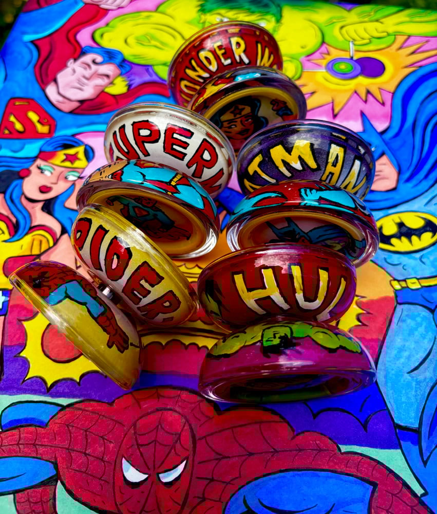 Image of Duncan Freehand One DC Superhero Set with illustration 