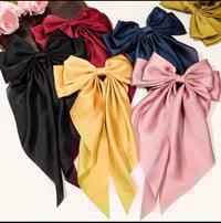 Image 1 of Lavish Looks Bows