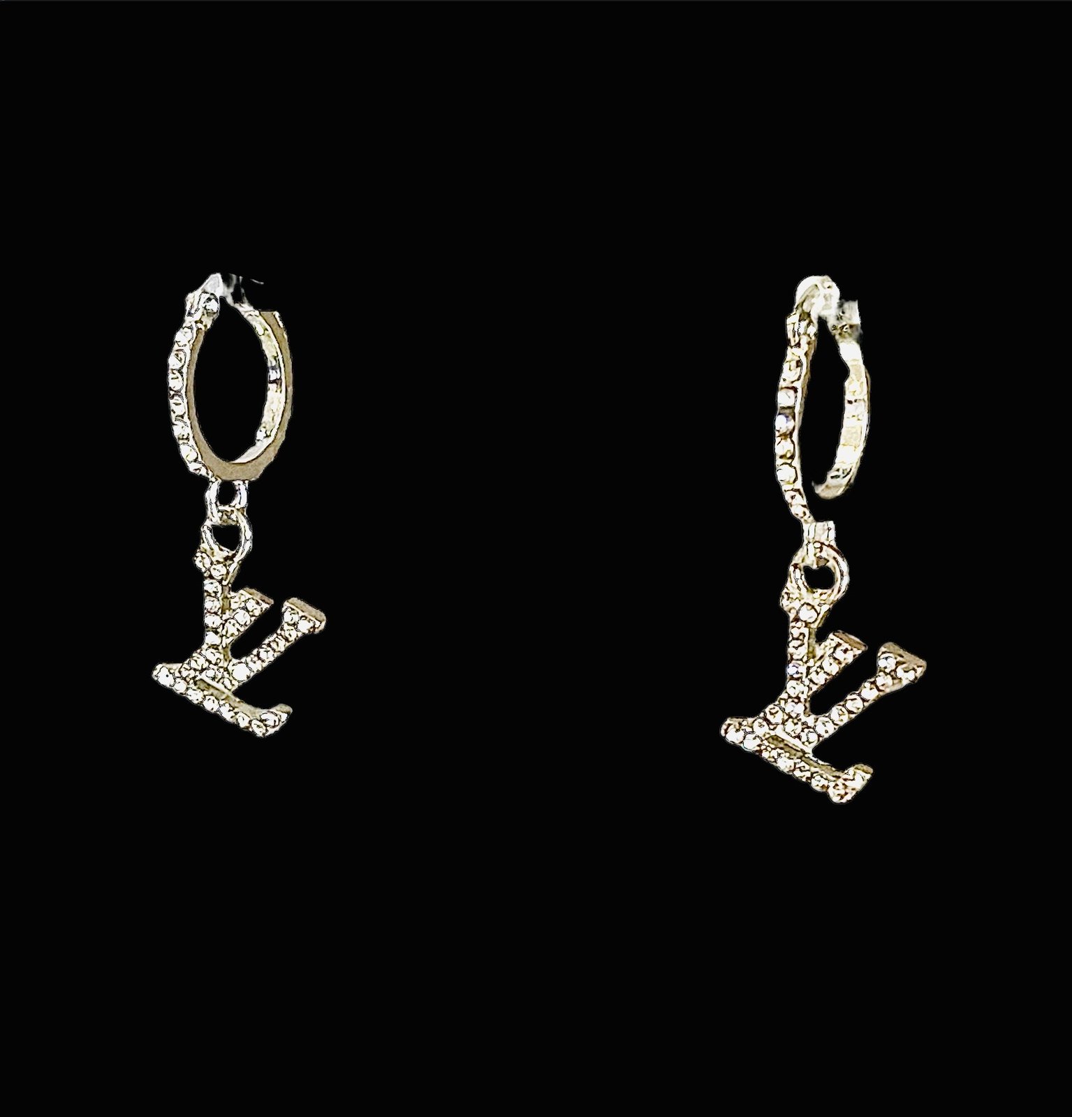 Louis Vuitton Monogram Bold Cuff, Silver, L