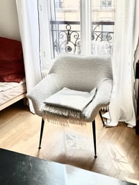 Image 6 of Fauteuils Coquilles carrées bouclette crème