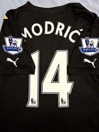 Image 1 of Tottenham Hotspur “MODRIĆ 14” 2011/12 Third Shirt + PL patches (L)