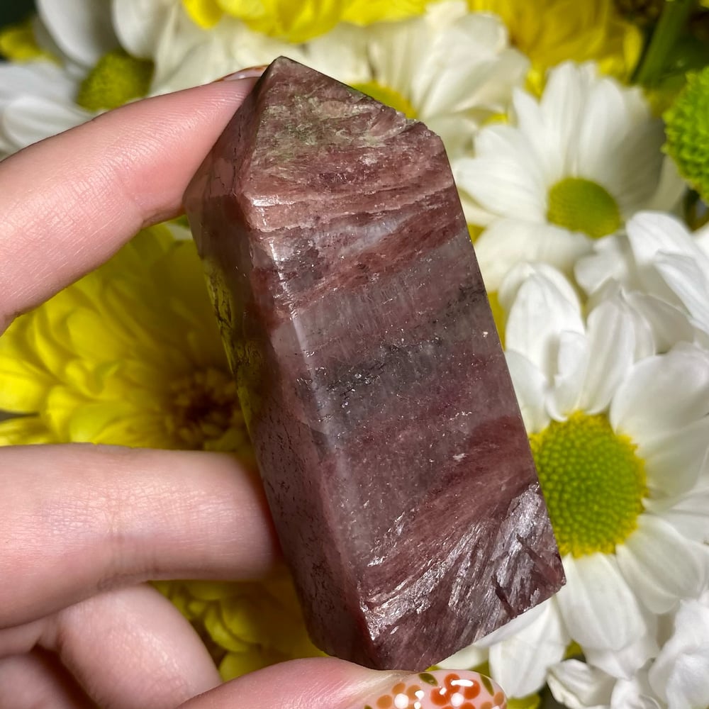 Image of Red Strawberry Quartz Tower