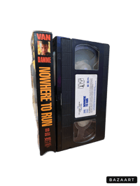 Image 5 of Nowhere To Run [1993]