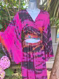 Image 7 of Athena Stevie Maxi Skirt Set- waist goes upto 44 inches then pulls in tiny size