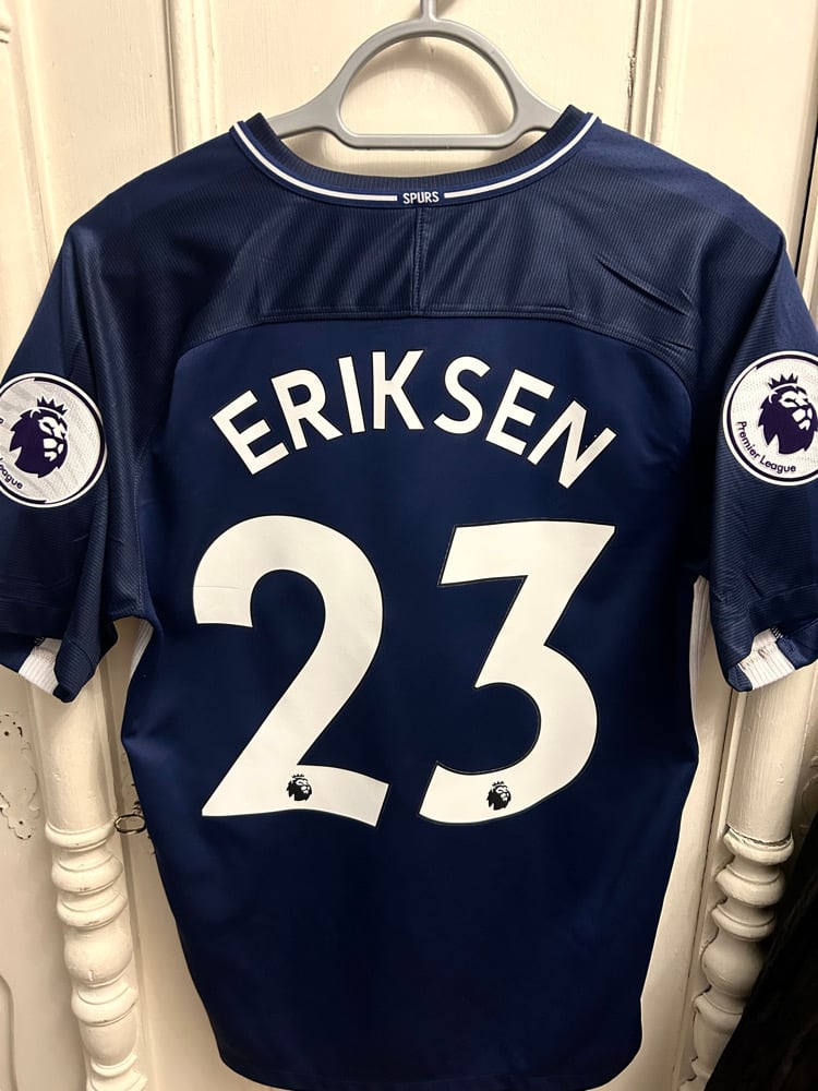 Image of Tottenham Hotspur “ERIKSEN 23” 2017/18 Away Shirt + PL patches (M)