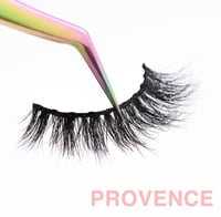 Image 2 of Provence Magnetic Lash