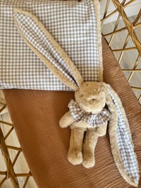 Image 2 of COUVERTURE CHAUDE VICHY BEIGE GRAND CARREAUX 