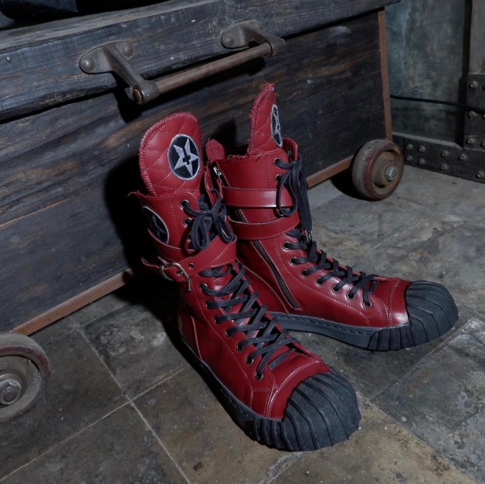 Red Devil Stomper / Junker Designs