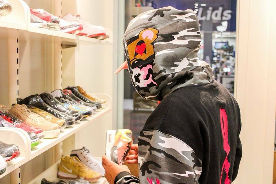 Heart N Sole Breast Cancer awareness Hoodie 