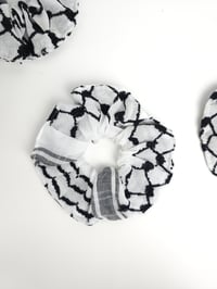 Image 2 of Keffiyeh Scrunchies Black and White 