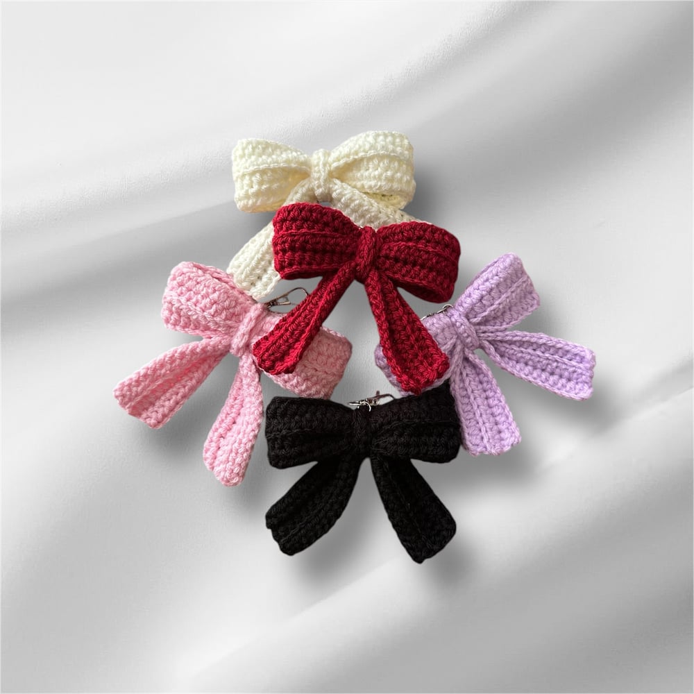 Image of Bow Keychain