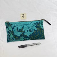 Image 3 of William Morris Pouch No.9