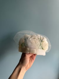 Image 7 of 1960s Flower Net Veil