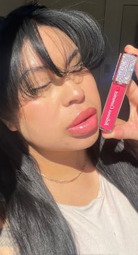 Image 2 of Loquera Lipgloss