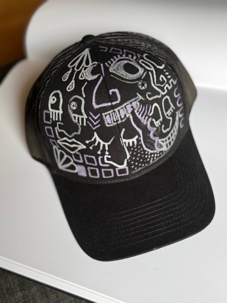 Image of trucker hats/snap backs