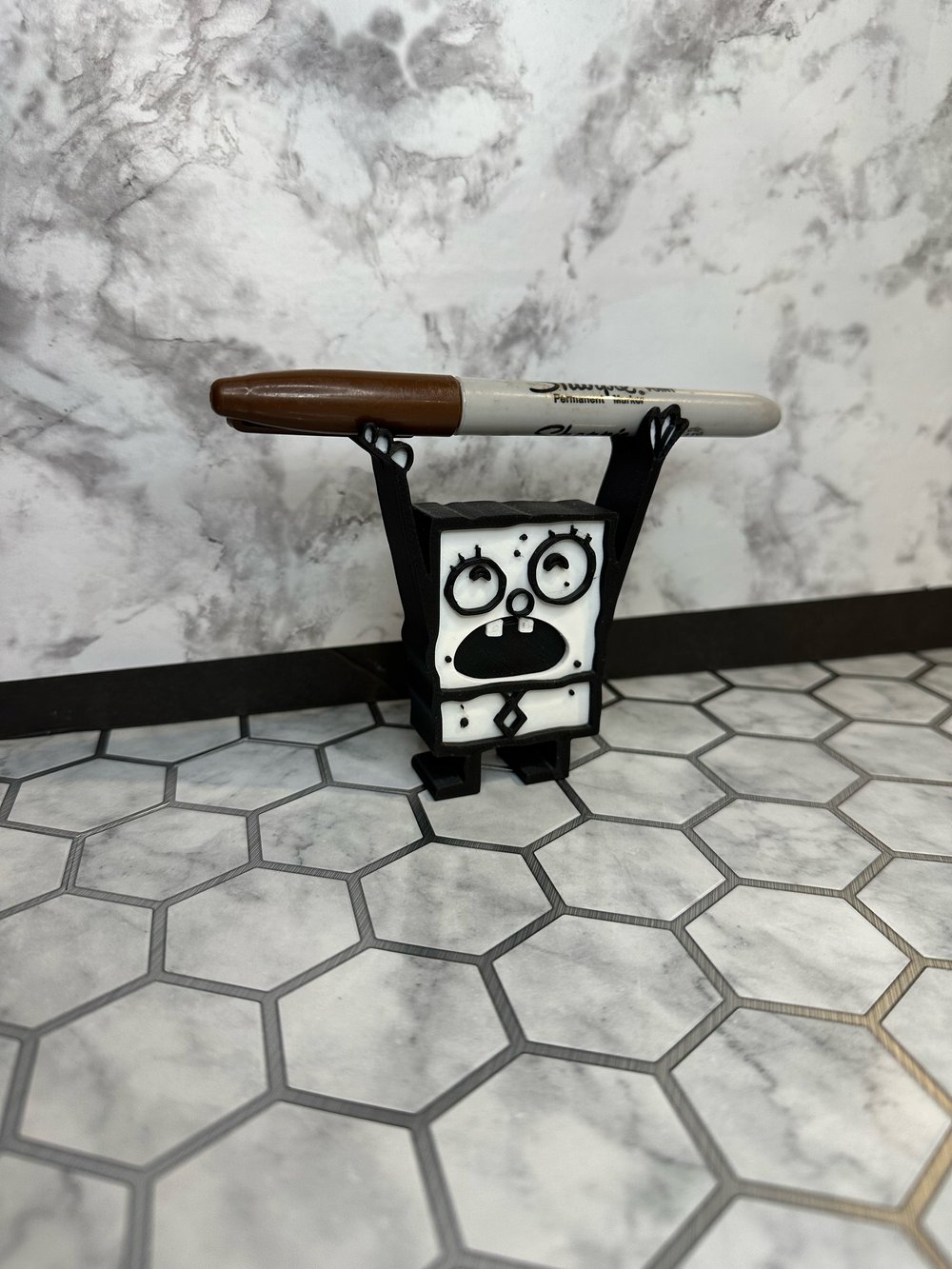 Doodle Bob Pen Holder