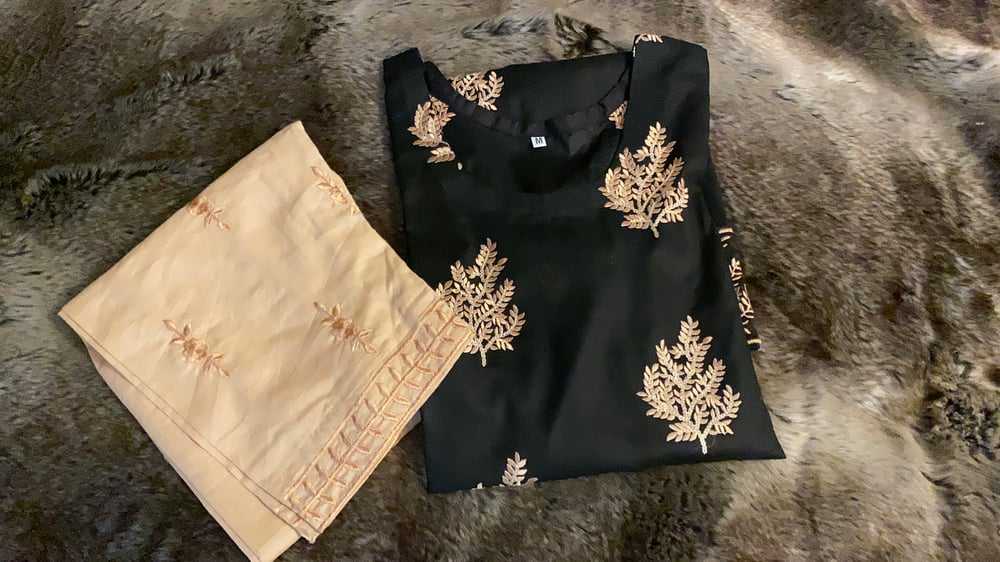Embroidery lawn 2 piece suit