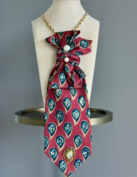 Image 2 of Crimson Cameo
