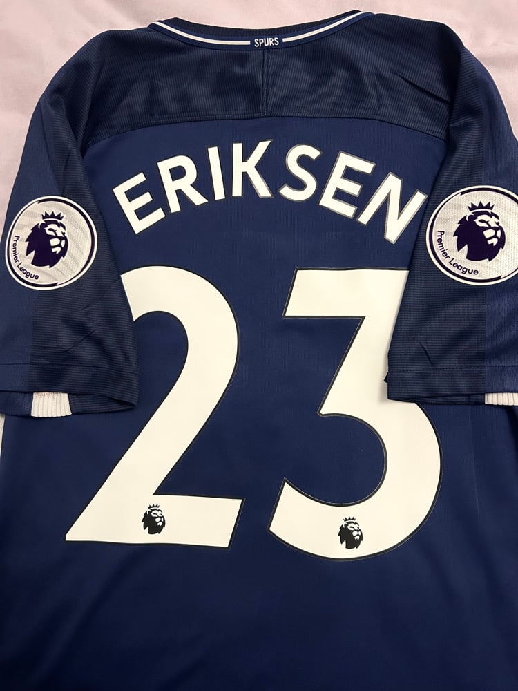 Image of Tottenham Hotspur “ERIKSEN 23” 2017/18 Away Shirt + PL patches (M)