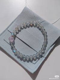Image 4 of labradorite bracelet 灰月光石配紫晶手链