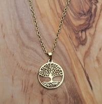 Image 2 of family tree necklace