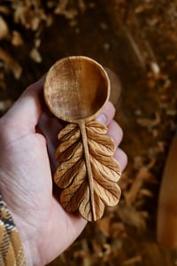 Image 4 of  Two toned Oak leaf Scoop