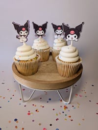 Image 5 of Kuromi Cupcake Toppers Sets de 12 y 24