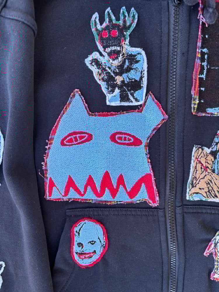 Blue Moon [M] Image 6