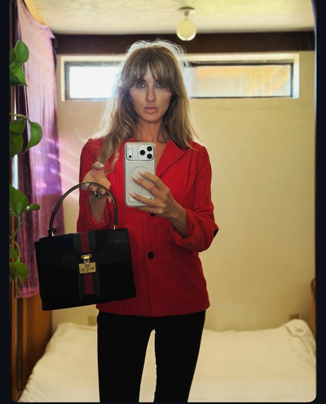 1970s Gucci italian leather handbag w lock and key