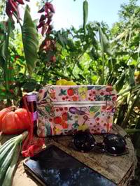 Image 3 of NECESER TRIPLE HUERTA rosa