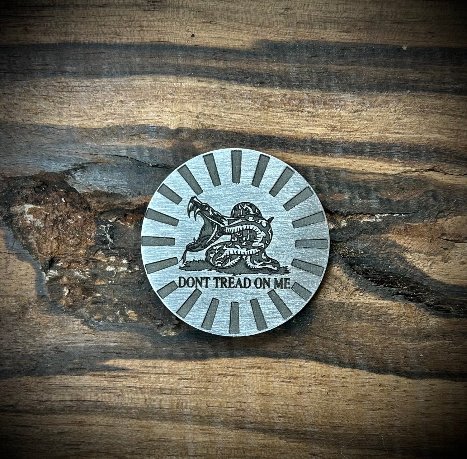 Don't tread on me Coin - custom engraving on back 