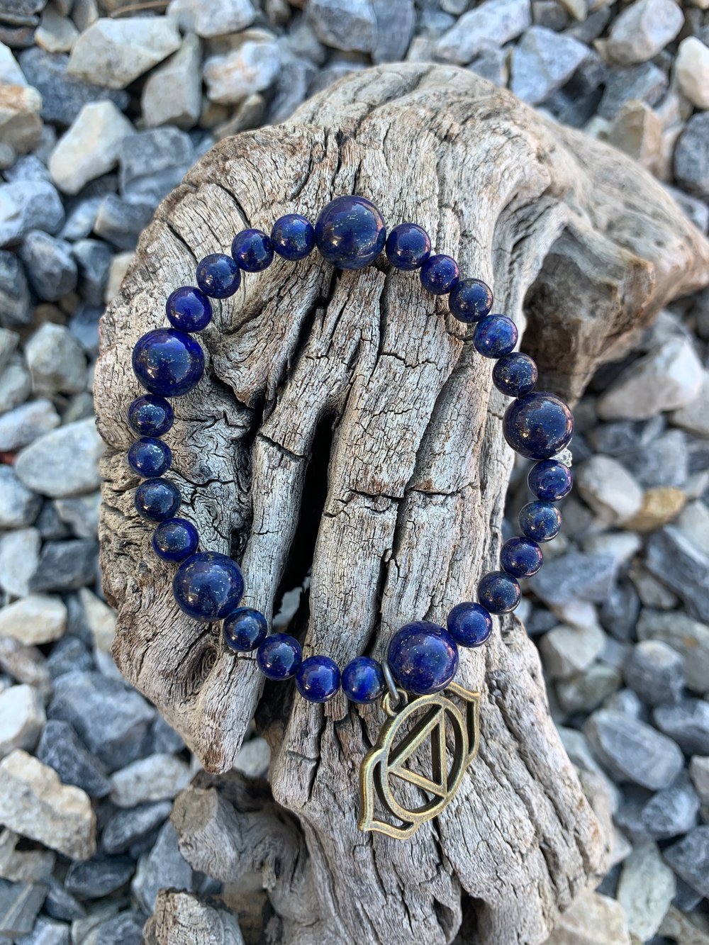 Image of Reiki Charged Third Eye Chakra Bracelet