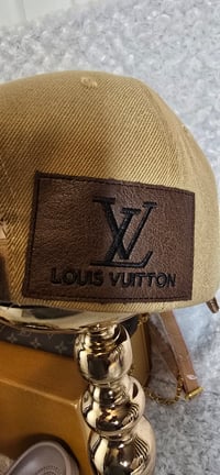 Image 8 of Classic Brown LuV Set