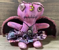 Image 1 of Daphiliea