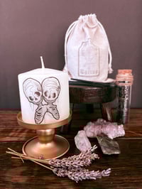 Skeleton Candle