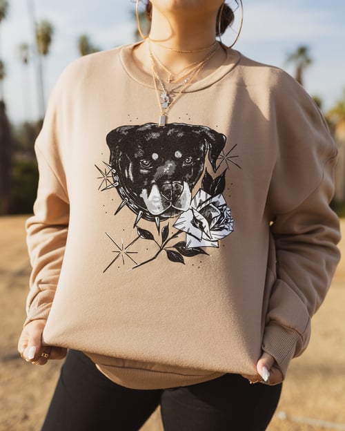 Image of Ruby Oversized Crewneck - Coffee