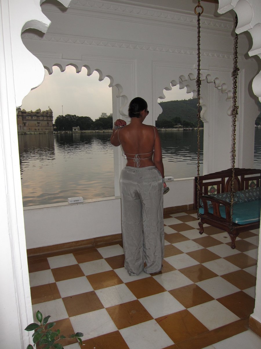 Image of ZARA GREY BACKLESS TIE TOP & TROUSER SET (L)