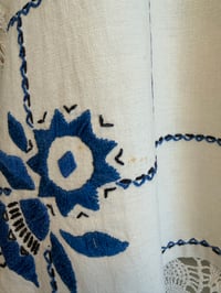 Image 8 of Daisy with blue flowers (one size)